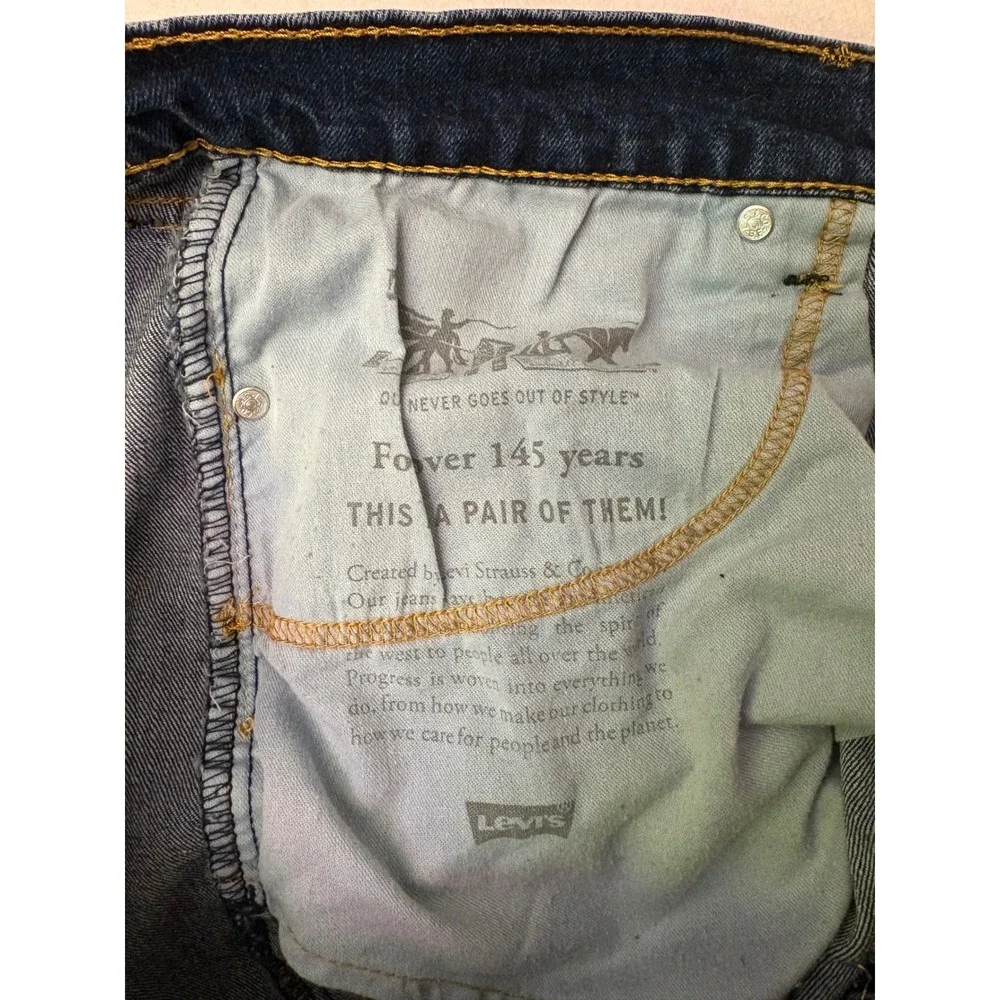 Levis 505 Regular Fit Jeans Mens 35x32 Dark Wash Blue Straight Leg Denim